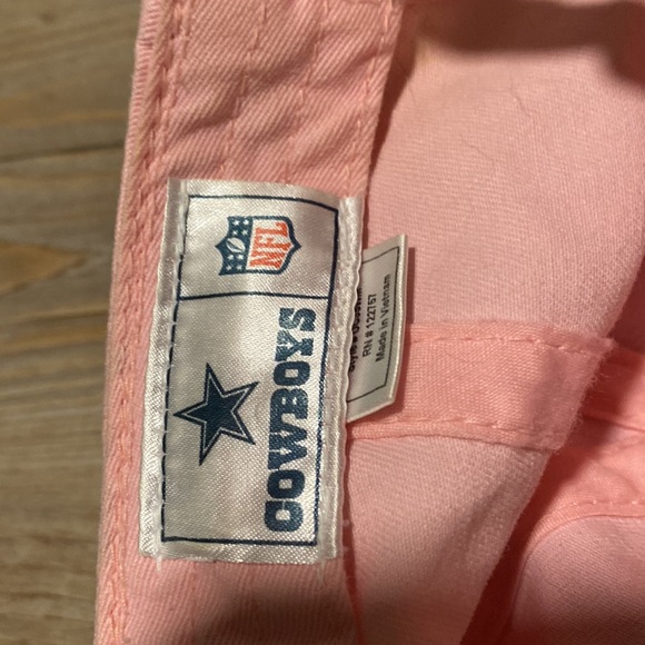 Pink Dallas Cowboys Hat - Picture 3 of 3
